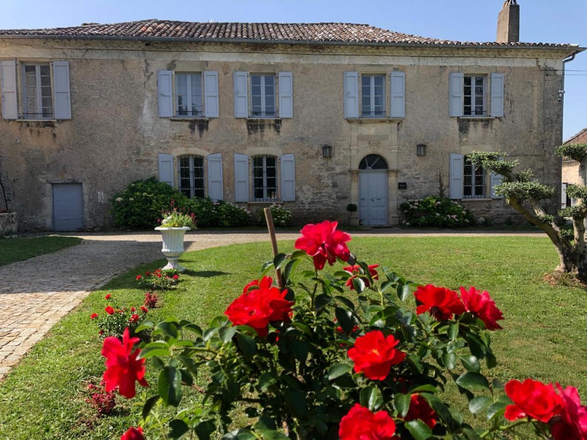 Bed and Breakfast Domaine De Monplaisir Caylus Экстерьер фото